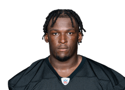 Keeanu Benton